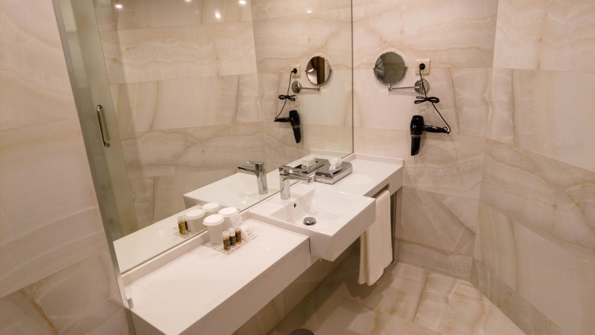 Turim Oporto Hotel Екстериор снимка